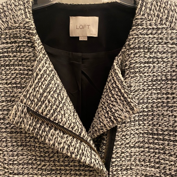 Loft Jacket - Picture 2 of 5